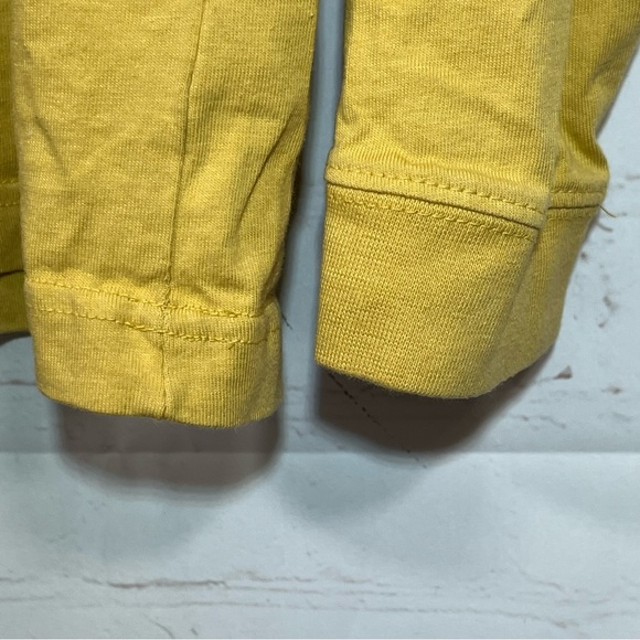 Cuffy's Cape Cod Nantucket Yacht Club Shirt Mens Size Medium Yellow Crew Neck - Picture 7 of 9